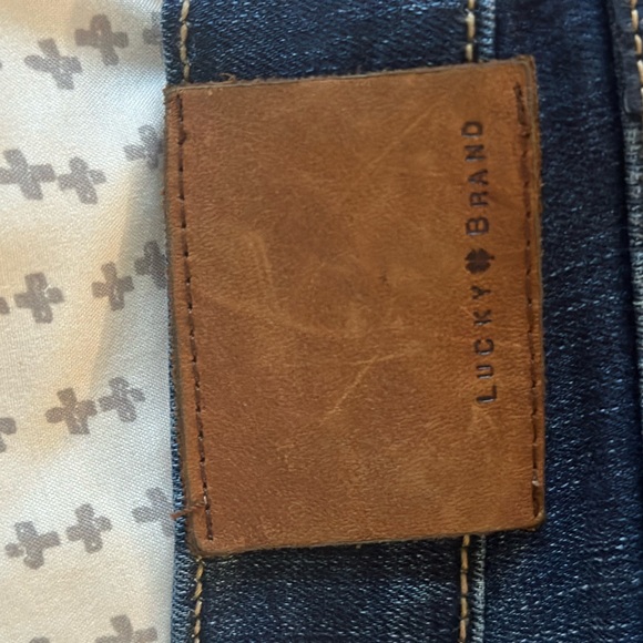 Jeans - Picture 2 of 6